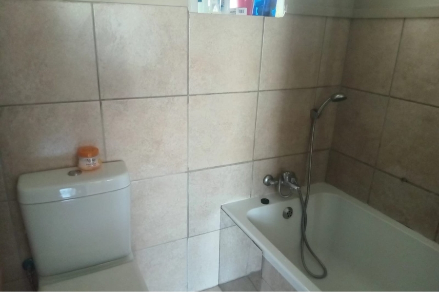 To Let 2 Bedroom Property for Rent in Belhar Western Cape